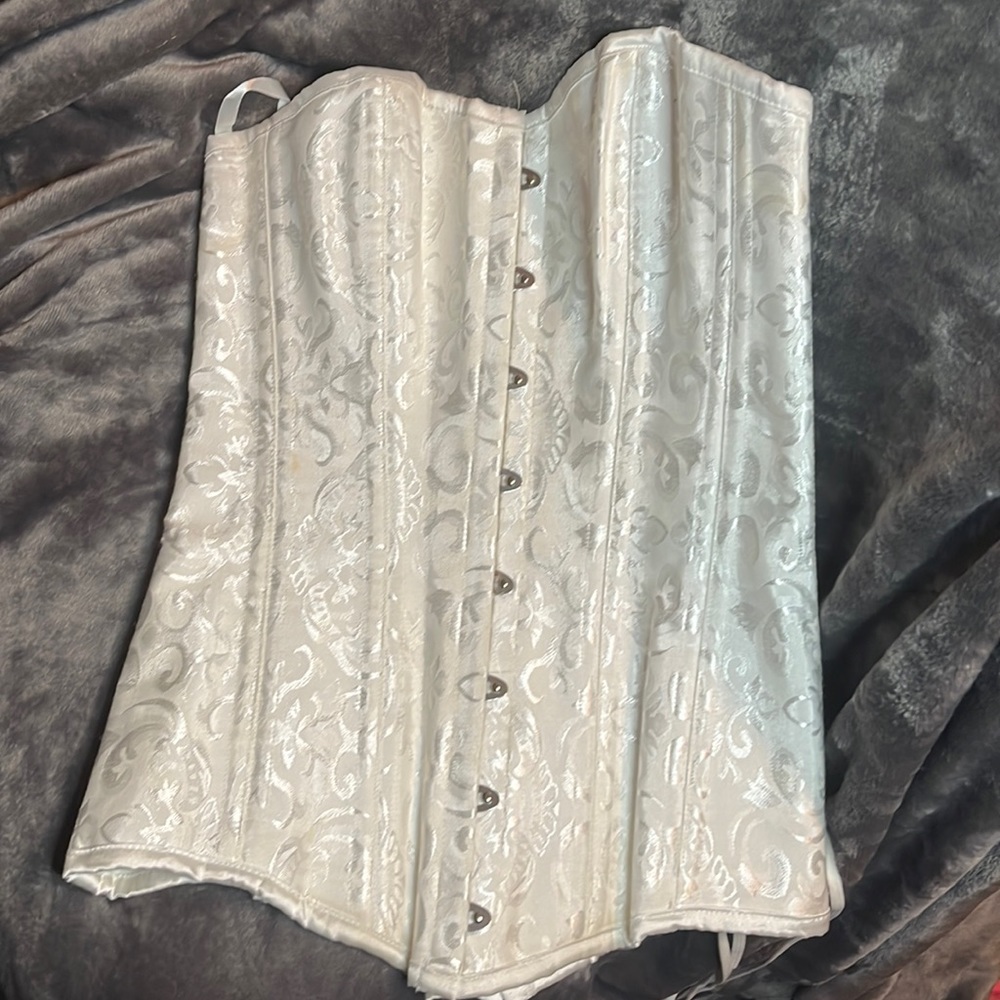 white push up corset